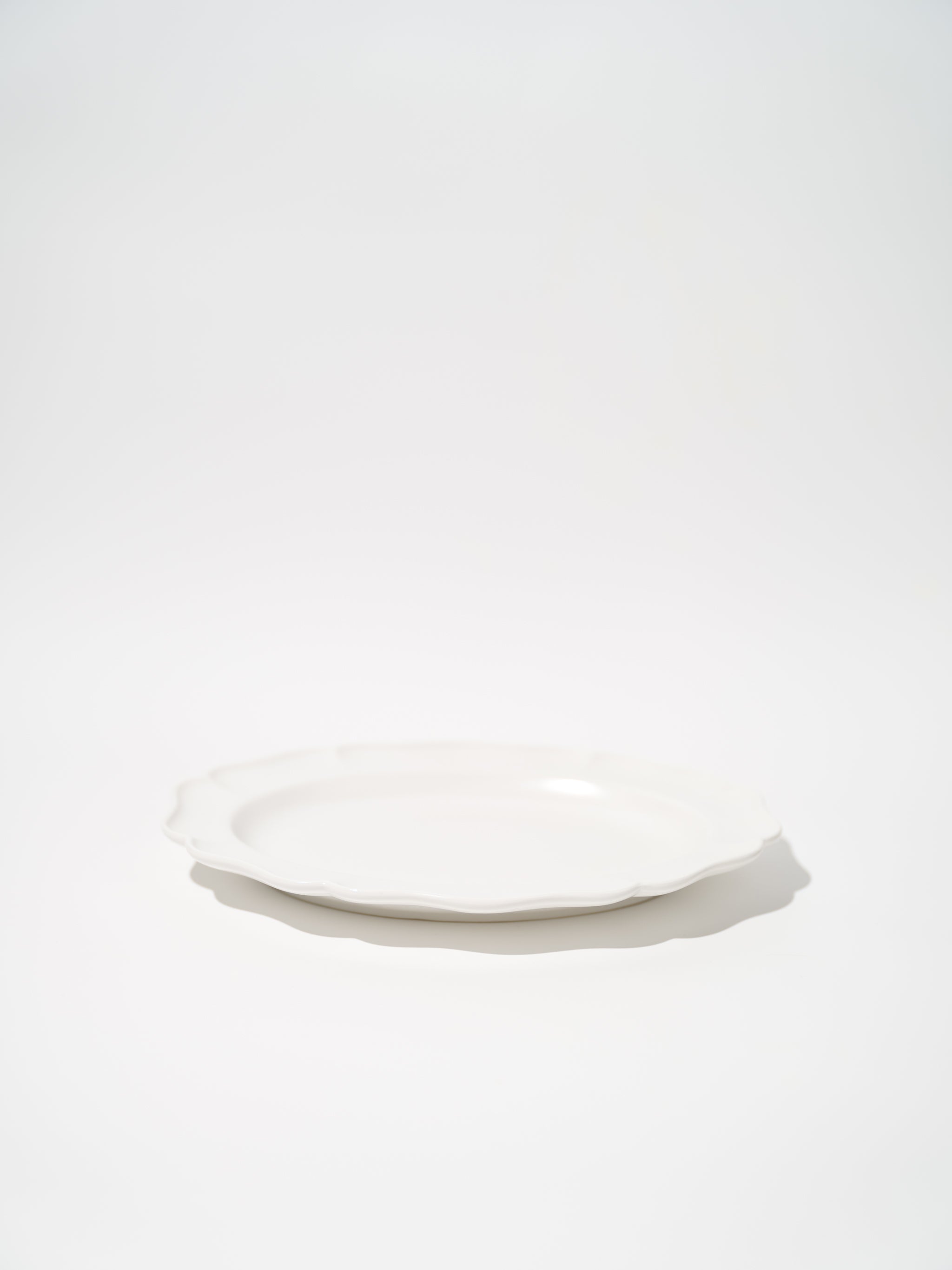 Chloe Petal Dinner Plate