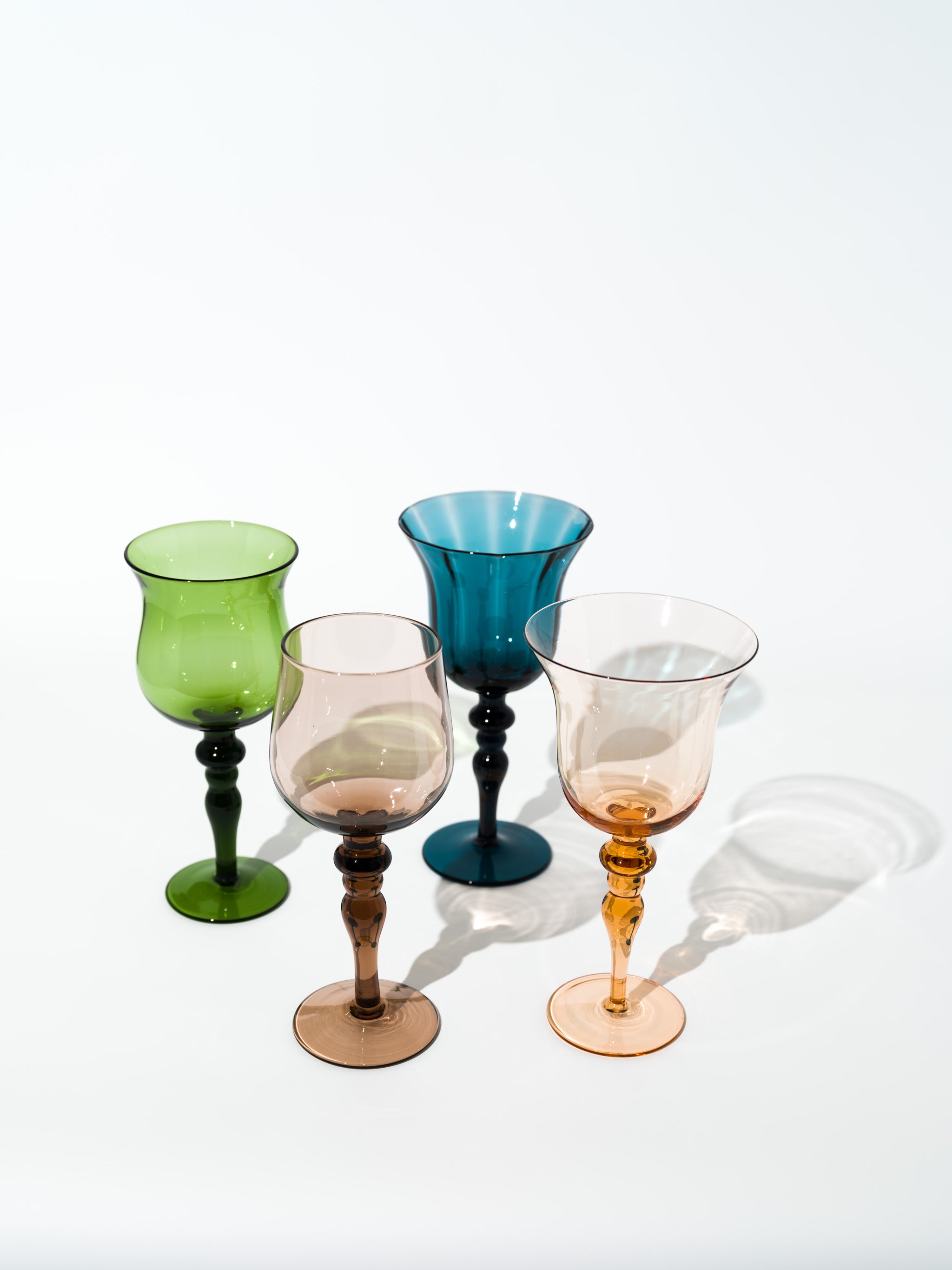 Retro Wine Glass, Set of 4