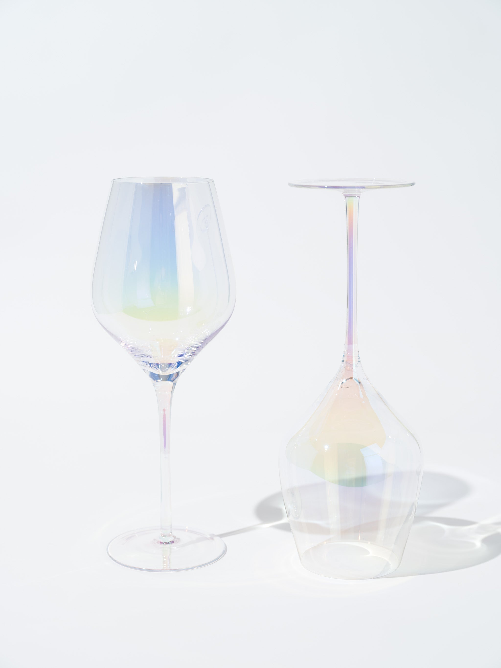 Amelia Iridescent Wine Glass
