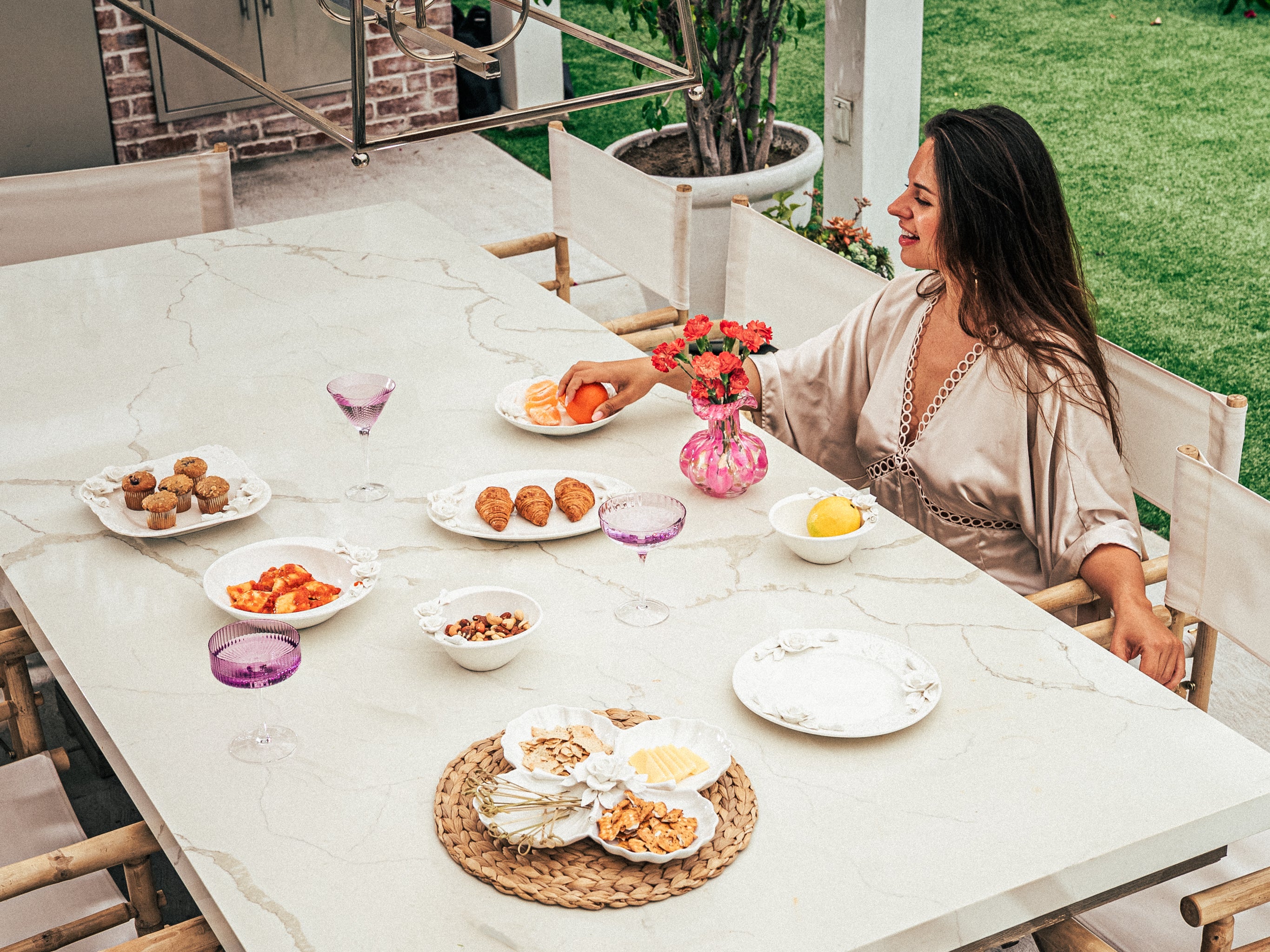 Isabella Artisan Rose Dinnerware, Set of 9