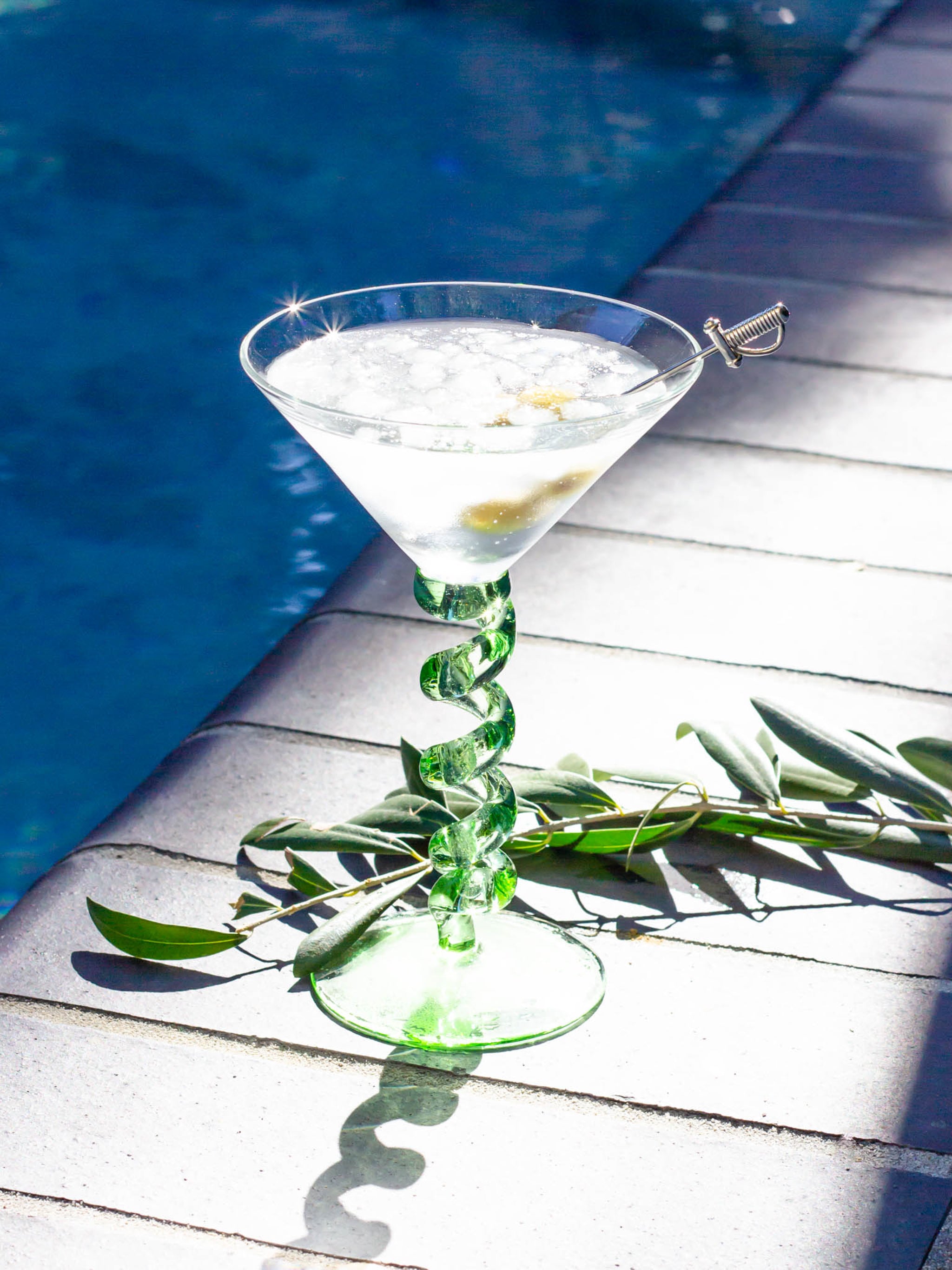 Nova Spiral Stem Martini Glass